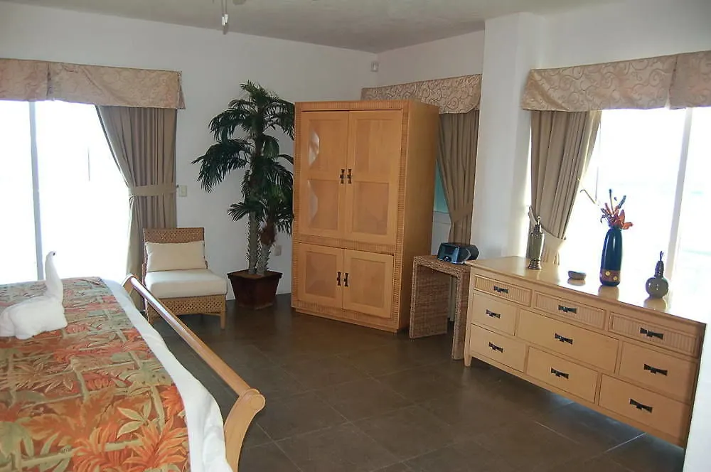 El Cantil Condominiums Resort 코수멜