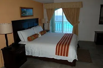 El Cantil Condominiums Resort 코수멜 3*,  멕시코